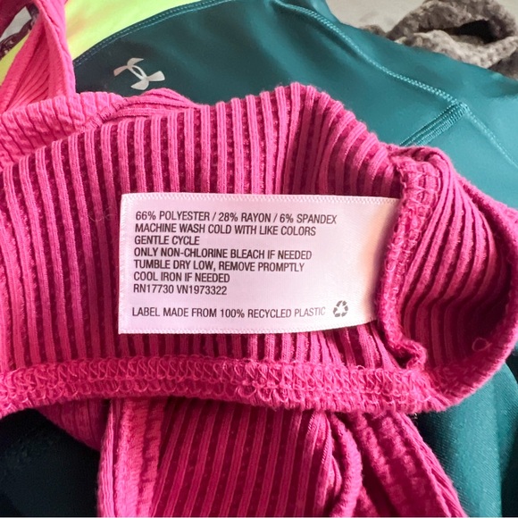 Wild Fable | Ruched Ribbed V Neck Tank Crop Top - Picture 5 of 5